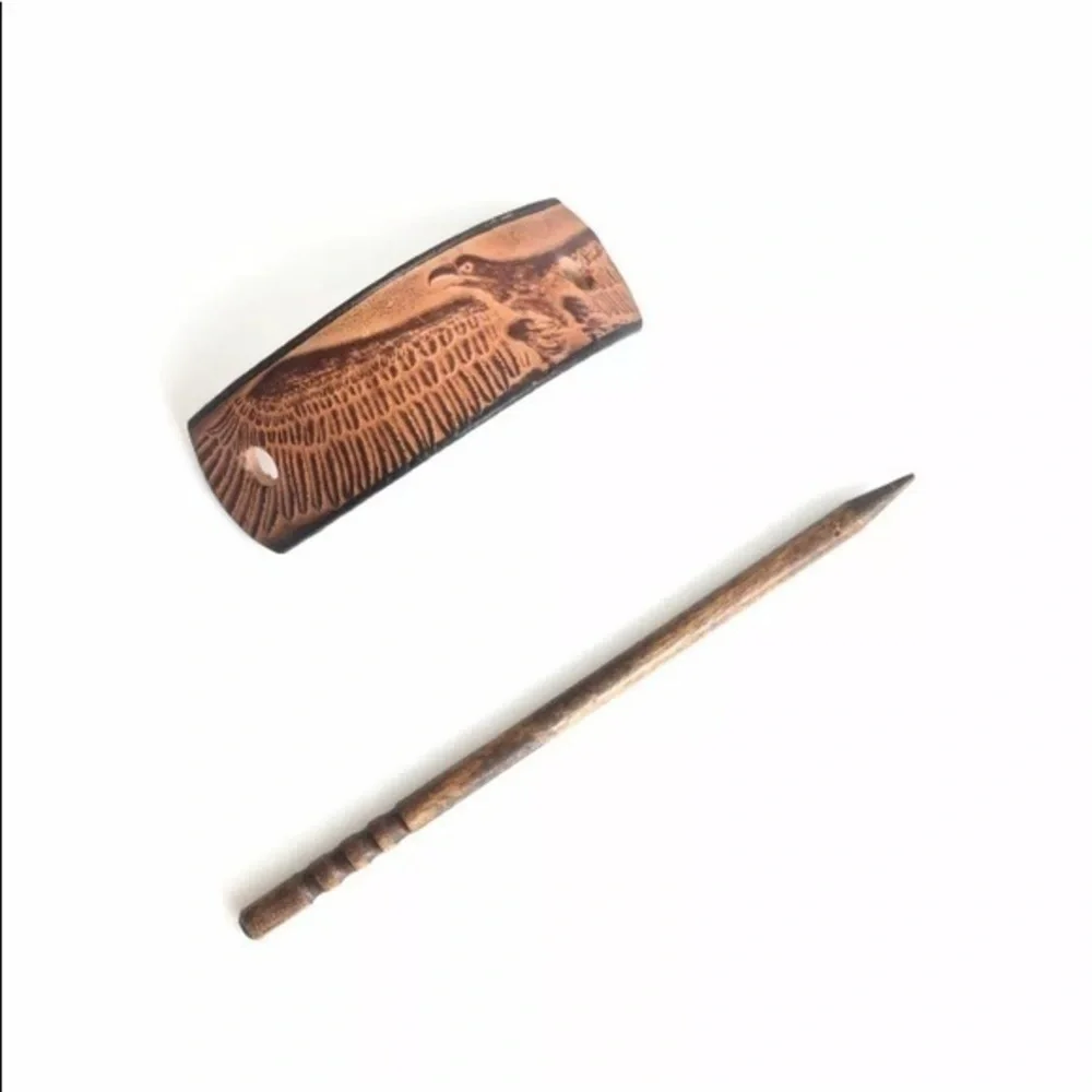 N/A beautiful tooled